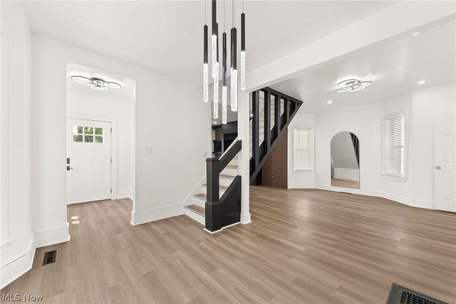 3873 W 31st Street, Cleveland, OH 44109