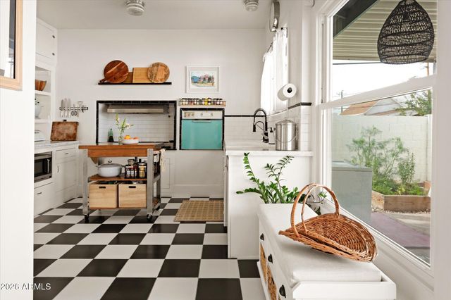 1348 E FILLMORE Street, Phoenix, AZ 85006