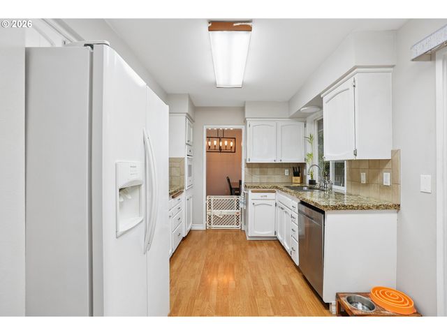 486 Ne SCOTT Ave, Gresham, OR 97030