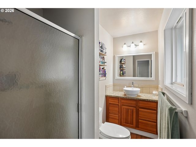 486 Ne SCOTT Ave, Gresham, OR 97030