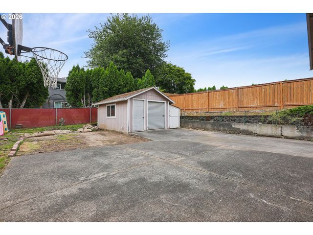 486 Ne SCOTT Ave, Gresham, OR 97030