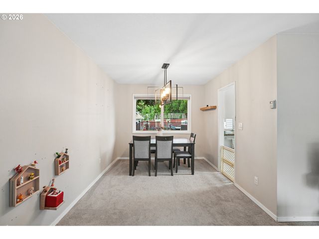 486 Ne SCOTT Ave, Gresham, OR 97030