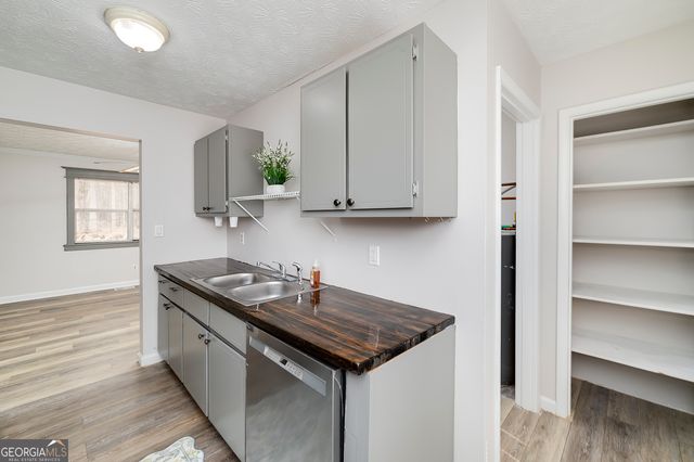 80 Northwoods Road, Sharpsburg, GA 30277