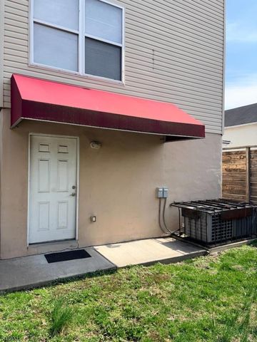 496 E 24Th St, Paterson City, NJ 07514