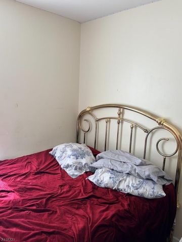 496 E 24Th St, Paterson City, NJ 07514