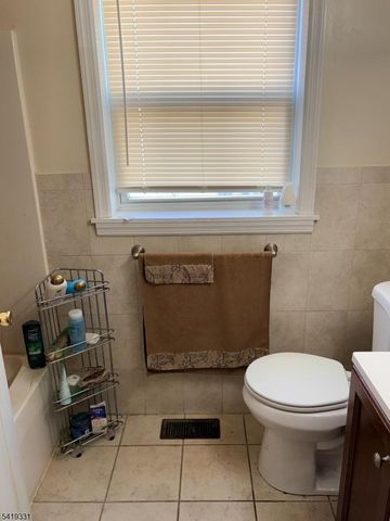 496 E 24Th St, Paterson City, NJ 07514