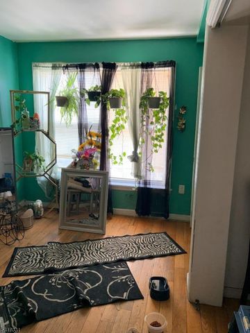 496 E 24Th St, Paterson City, NJ 07514