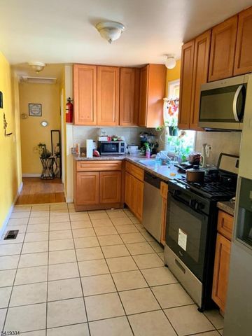 496 E 24Th St, Paterson City, NJ 07514