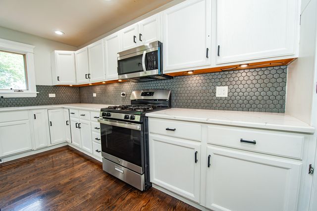 18910 W Orchard Lane, Grayslake, IL 60030