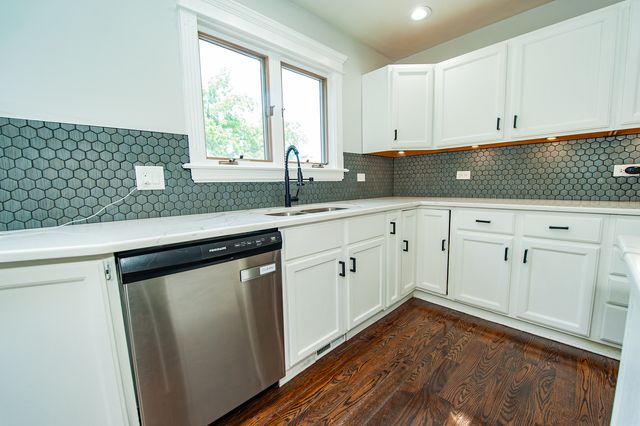 18910 W Orchard Lane, Grayslake, IL 60030