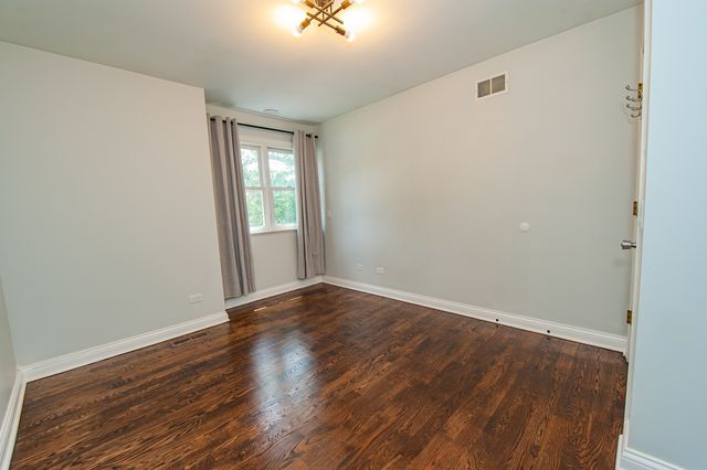 18910 W Orchard Lane, Grayslake, IL 60030