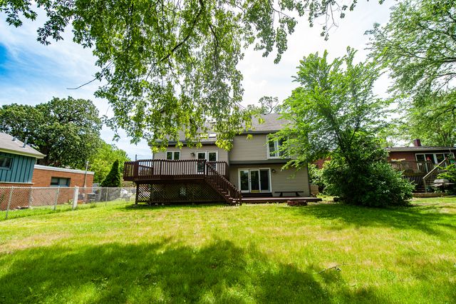 18910 W Orchard Lane, Grayslake, IL 60030