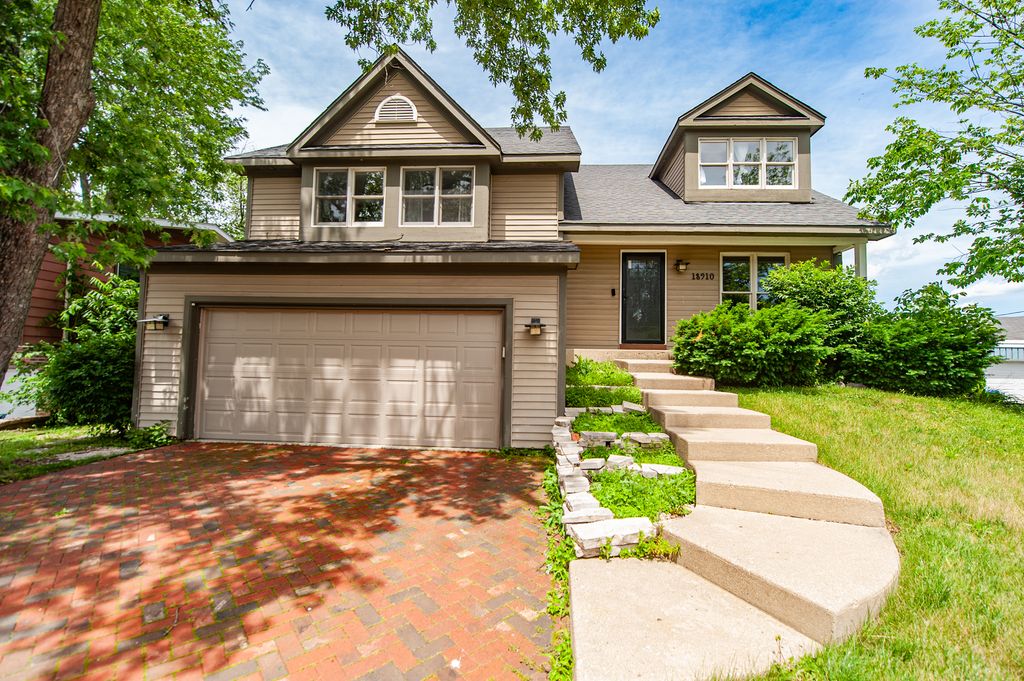 18910 W Orchard Lane, Grayslake, IL 60030
