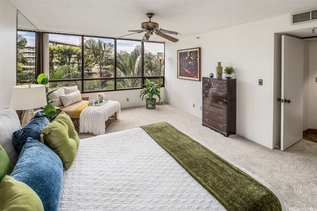 1525 Wilder Avenue 308, Honolulu, HI 96822