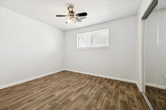 308 Brandywyne Drive, Friendswood, TX 77546