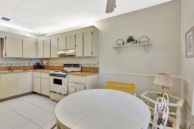 1600 SE Saint Lucie Boulevard SE 211, Stuart, FL 34996