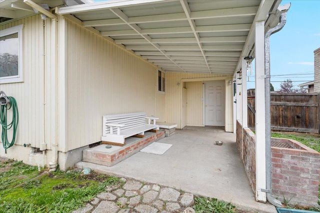 166 Mace Road, Medford, OR 97501