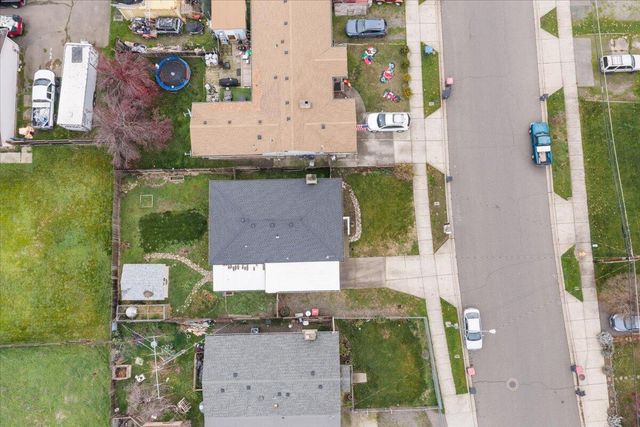 166 Mace Road, Medford, OR 97501