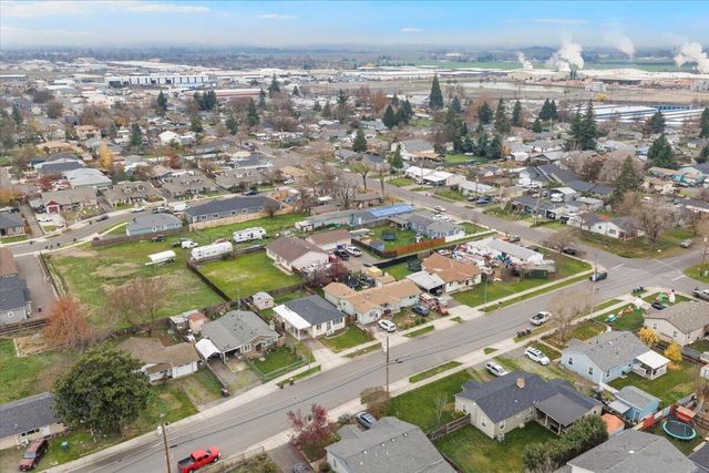 166 Mace Road, Medford, OR 97501