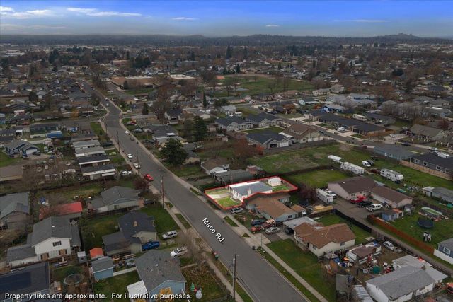 166 Mace Road, Medford, OR 97501