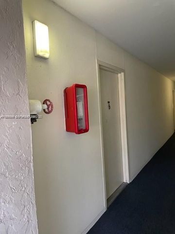 2701 Riverside Dr 202-B, Coral Springs, FL 33065