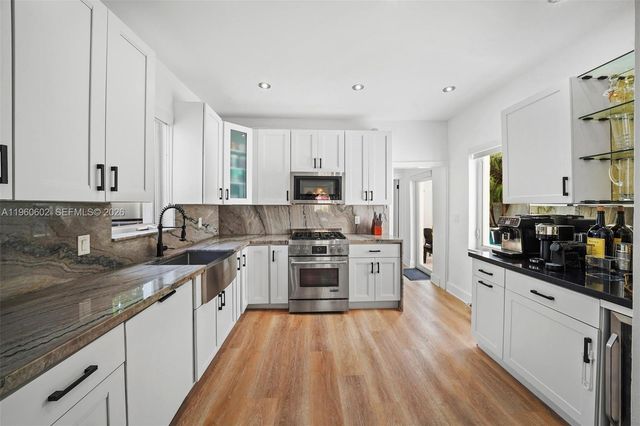 5237 La Gorce Dr, Miami Beach, FL 33140