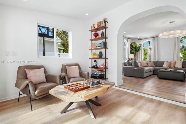 5237 La Gorce Dr, Miami Beach, FL 33140