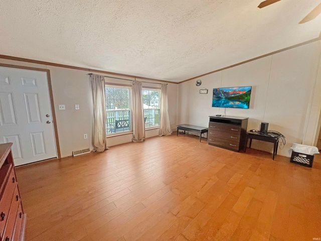 1108 Vogel Avenue, Huntingburg, IN 47542