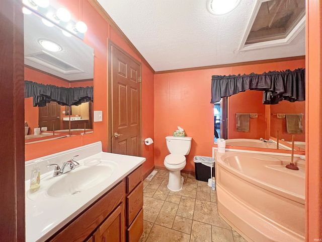 1108 Vogel Avenue, Huntingburg, IN 47542