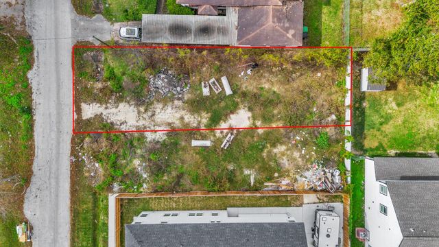 4121 E Toliver St, Houston, TX 77016