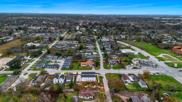 4121 E Toliver St, Houston, TX 77016