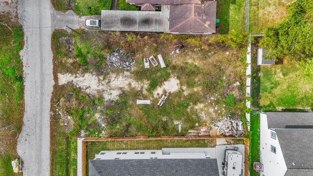 4121 E Toliver St, Houston, TX 77016