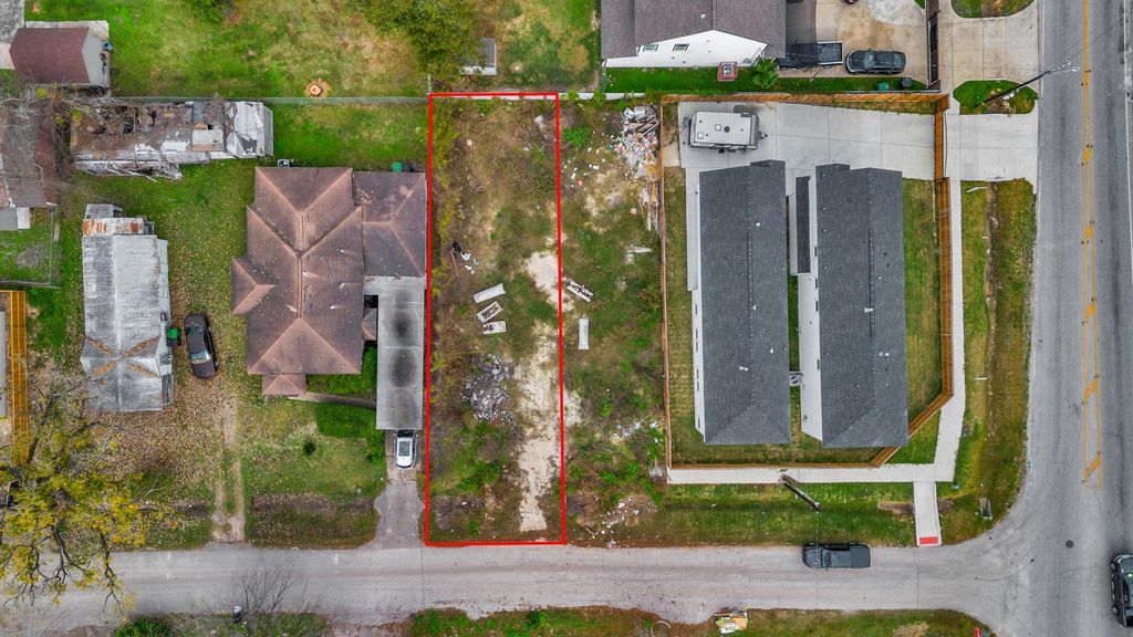 4121 E Toliver St, Houston, TX 77016