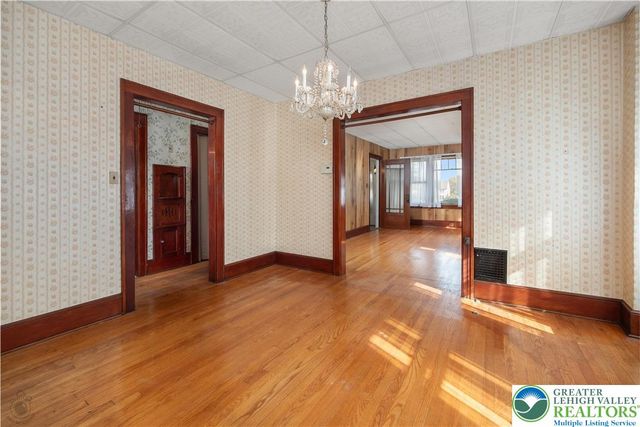 2730 Farmersville Road, Bethlehem City, PA 18020