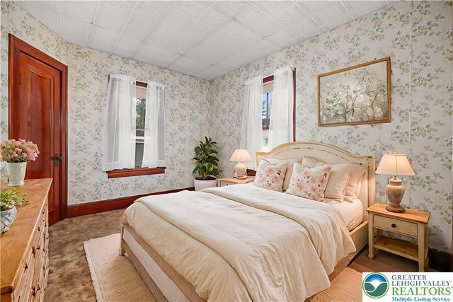 2730 Farmersville Road, Bethlehem City, PA 18020