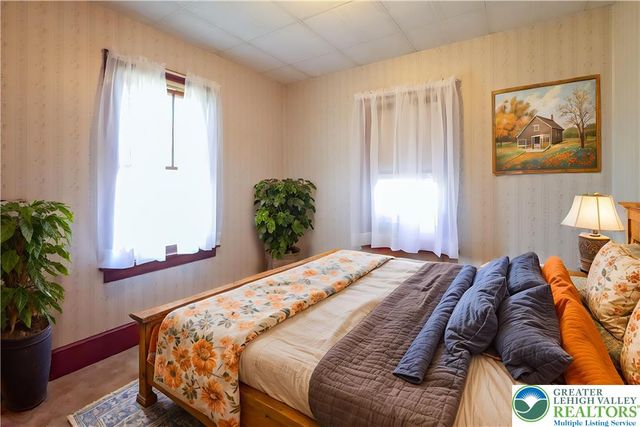 2730 Farmersville Road, Bethlehem City, PA 18020