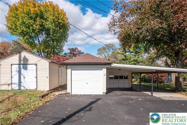 2730 Farmersville Road, Bethlehem City, PA 18020