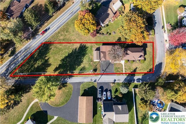 2730 Farmersville Road, Bethlehem City, PA 18020