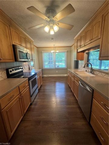 2400 Union Cross Road, Winston-salem, NC 27107