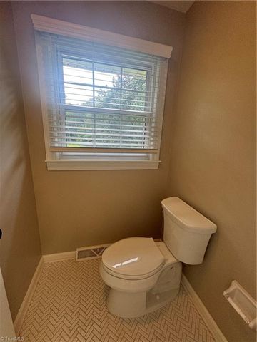 2400 Union Cross Road, Winston-salem, NC 27107