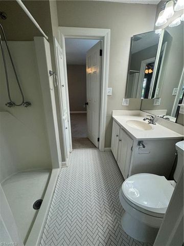 2400 Union Cross Road, Winston-salem, NC 27107
