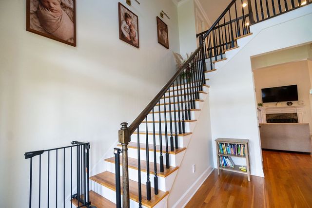 320 Creekside Dr, Lewisburg, TN 37091