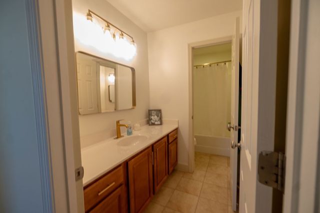 320 Creekside Dr, Lewisburg, TN 37091