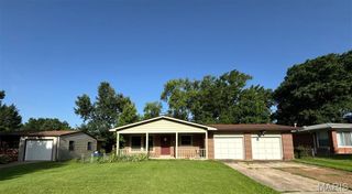 125 Saint Benedict Lane, Florissant, MO 63033