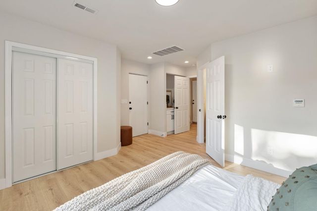 5875 Woodleigh Dr, Carmichael, CA 95608