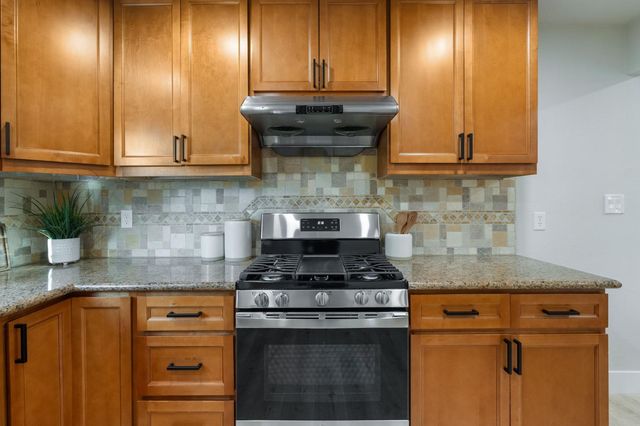 5875 Woodleigh Dr, Carmichael, CA 95608