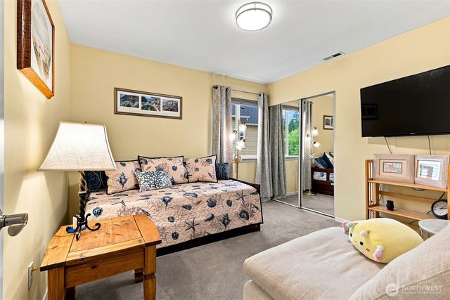 1825 Johnson Avenue, Dupont, WA 98327