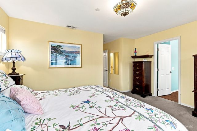 1825 Johnson Avenue, Dupont, WA 98327