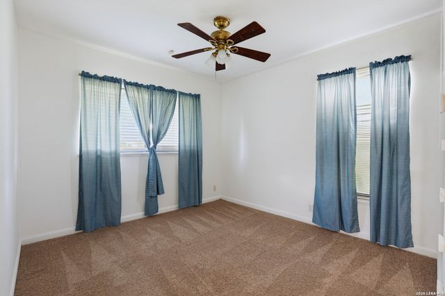271 WAYSIDE DR, San Antonio, TX 78213