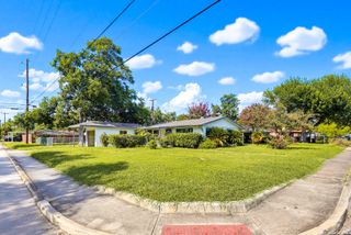 271 WAYSIDE DR, San Antonio, TX 78213